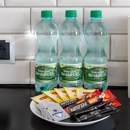 Park Praski 2-bedroom By Bookinghost Lägenhet