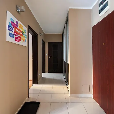 Park Praski 2-bedroom By Bookinghost *