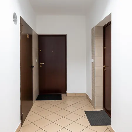 Park Praski 2-bedroom By Bookinghost * Warszawa