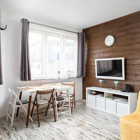 Park Praski 2-bedroom By Bookinghost Lägenhet *