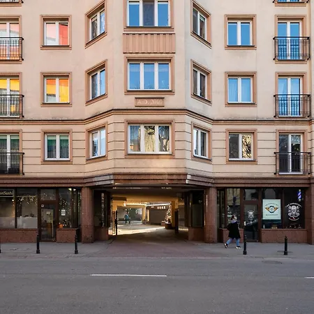 Park Praski 2-bedroom * Varšava