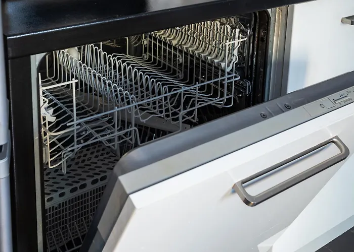 Park Praski 2-bedroom By Bookinghost