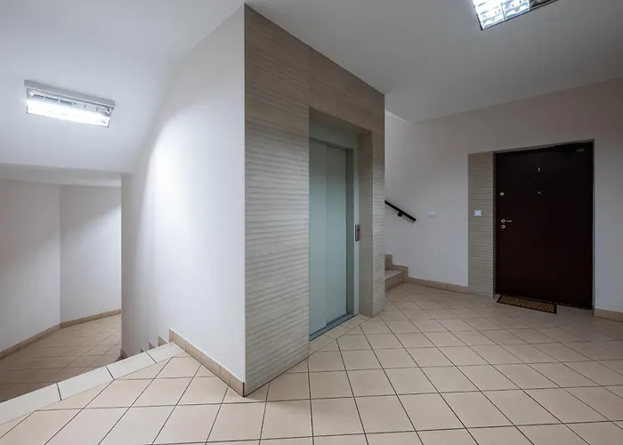 Park Praski 2-bedroom By Bookinghost Warszawa